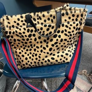 Parker Thatch bag - like new condition!